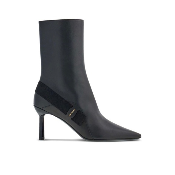 New with tag and box - Picture 1 of 4